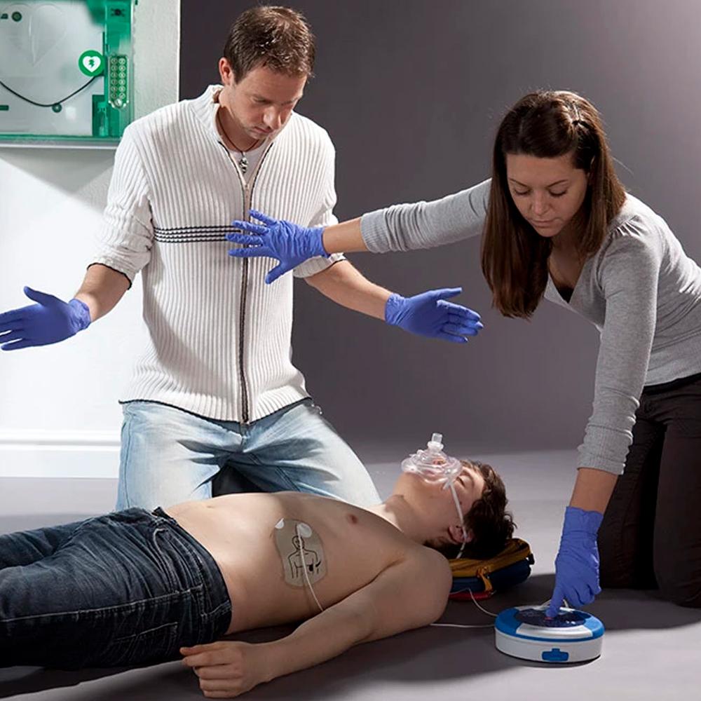 Defibrillation Course Automated External Defibrillator (AED) Training Course – First Medical ...